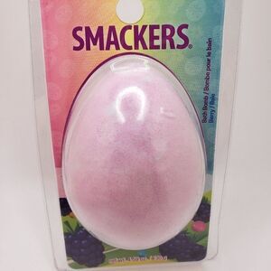 Berry Smackers bath bomb